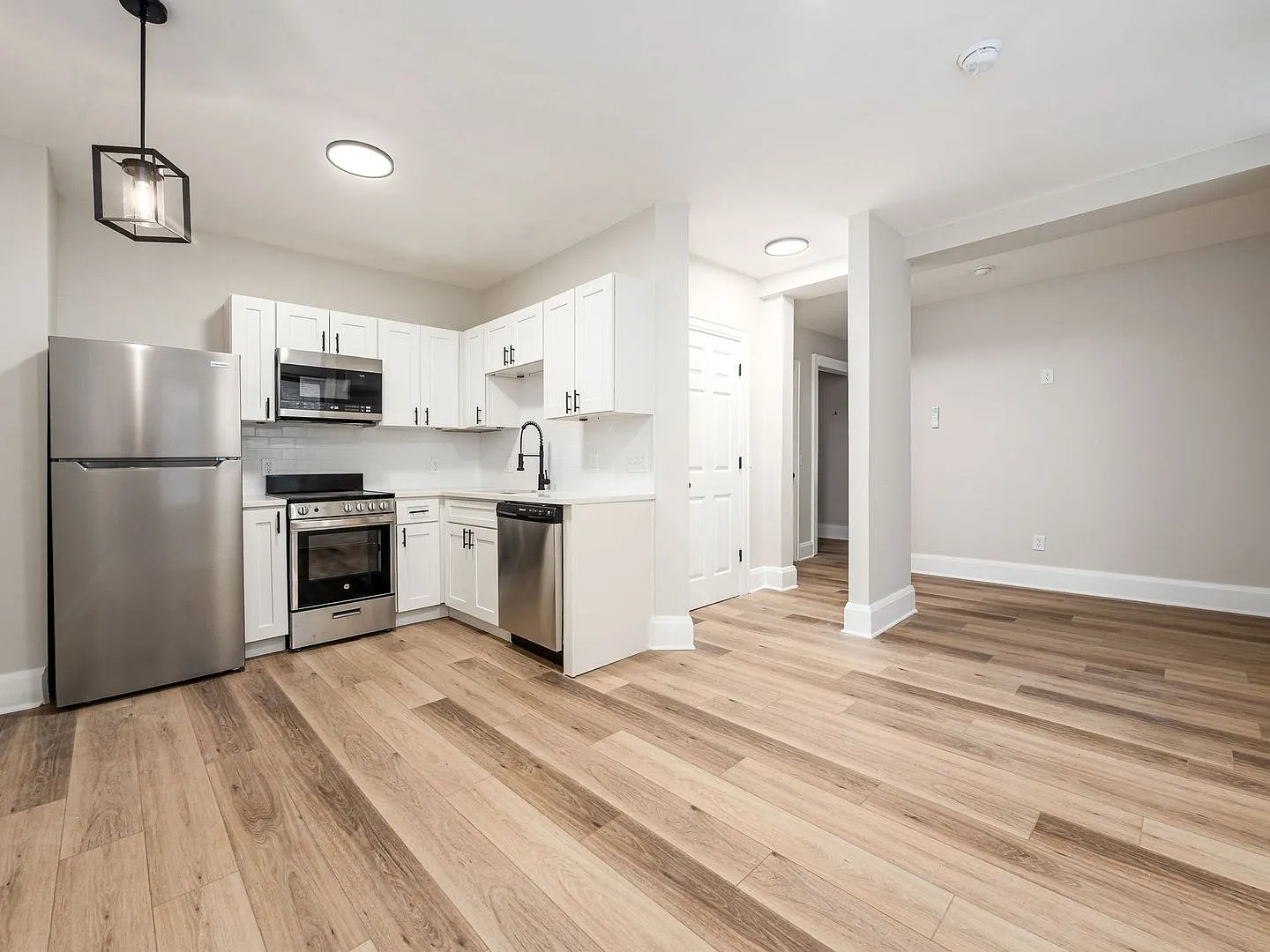 754 Oak Street — Photo 3