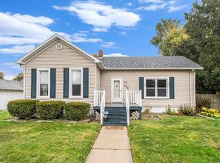 208 S Chestnut St, Osceola, IN 46561