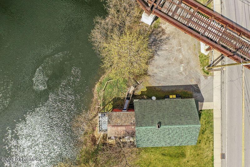 3rd image of 5 Eddy Street