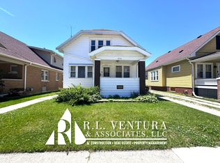 2418 Lasalle St #1/2, Racine, WI 53402