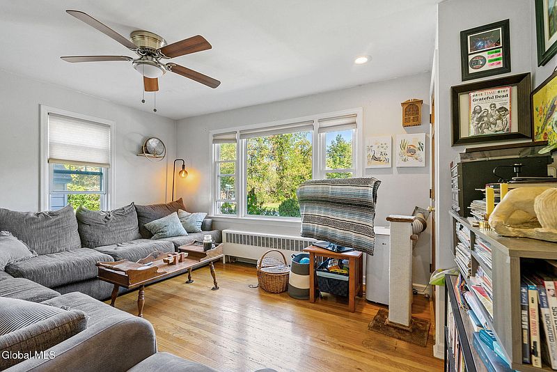 4th image of 6 Corliss Avenue