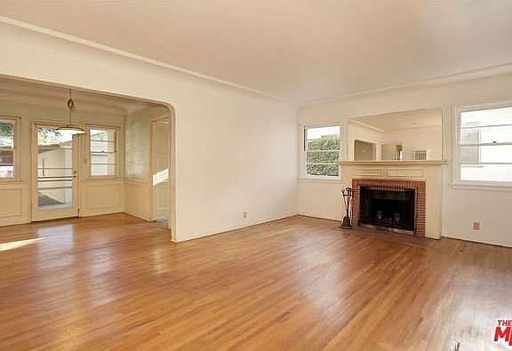 4th image of 1806 W Clark Ave