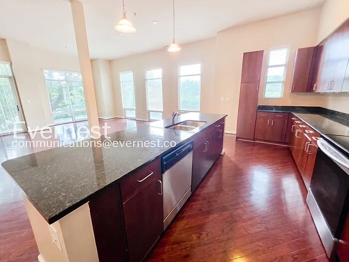 711 Cosmopolitan Dr #129 — Photo 5
