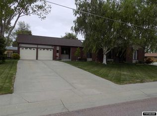 920 E 20th Ave, Torrington, WY 82240