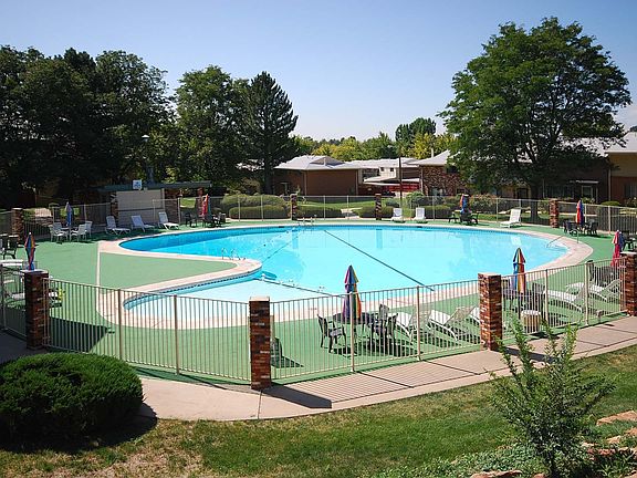 HOA Pool