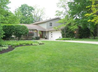5855 Deepwood Trl, Solon, OH 44139