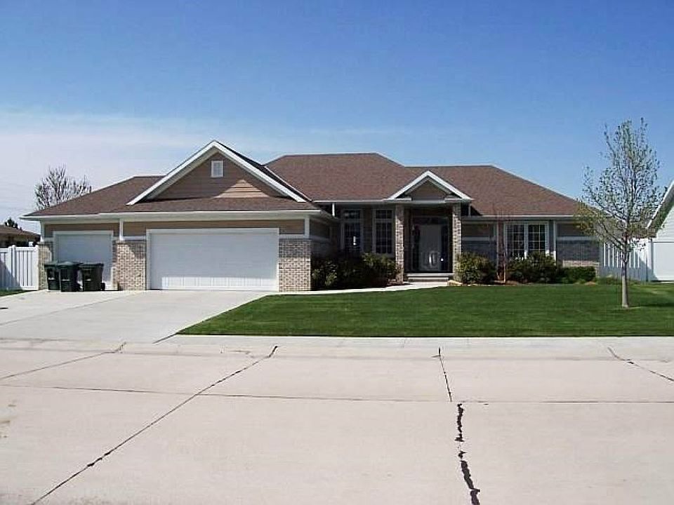 1st image of 4011 Sweetwood Ct