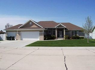 4011 Sweetwood Ct, North Platte, NE 69101