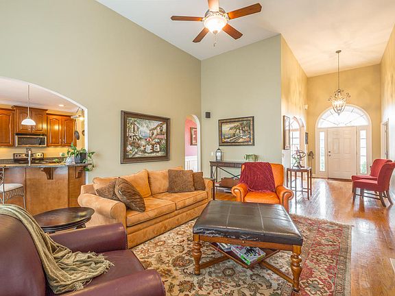 2nd image of 8284 Tipacanoe Ct