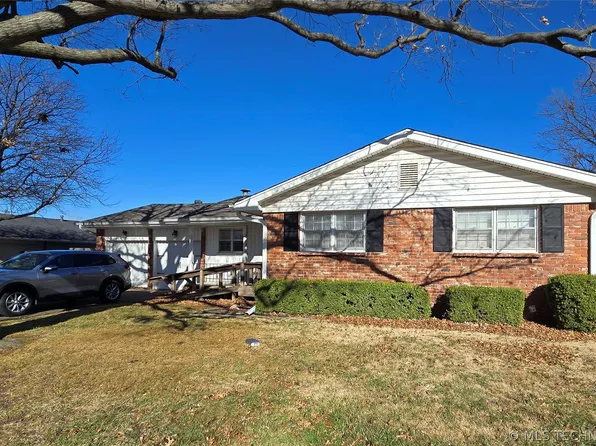 7715 E 21st Pl, Tulsa, OK 74129