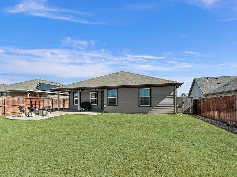 1513 Hulen Park Trl — Photo 36