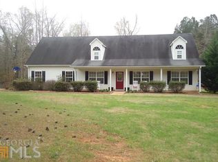 11 James Dr, Hogansville, GA 30230