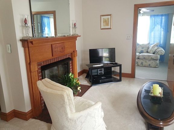 2nd image of 215 Cherry Ln