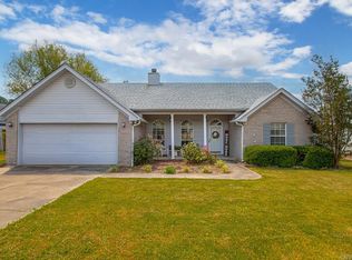811 Saint Ives, Benton, AR 72019