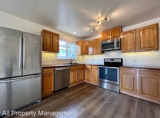 569 Avenue Alhambra, El Granada, CA 94018