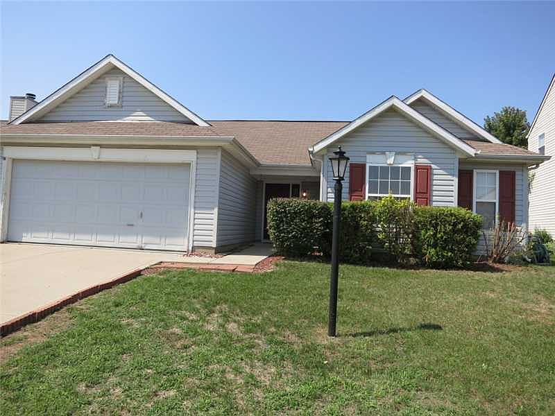 1st image of 3338 Crestwell Dr