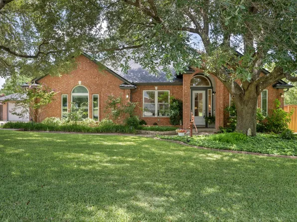 1304 Windcrest Dr, Round Rock, TX 78664