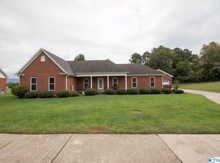 2414 Ermine Dr, Huntsville, AL 35810