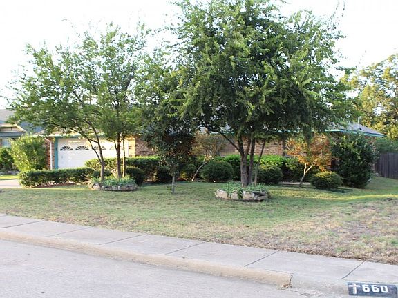 2nd image of 650 Rosehill Ln