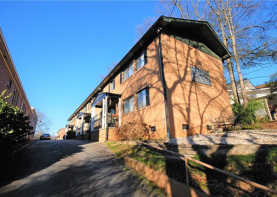 1st image of 960 Saint Charles Ave NE APT 6