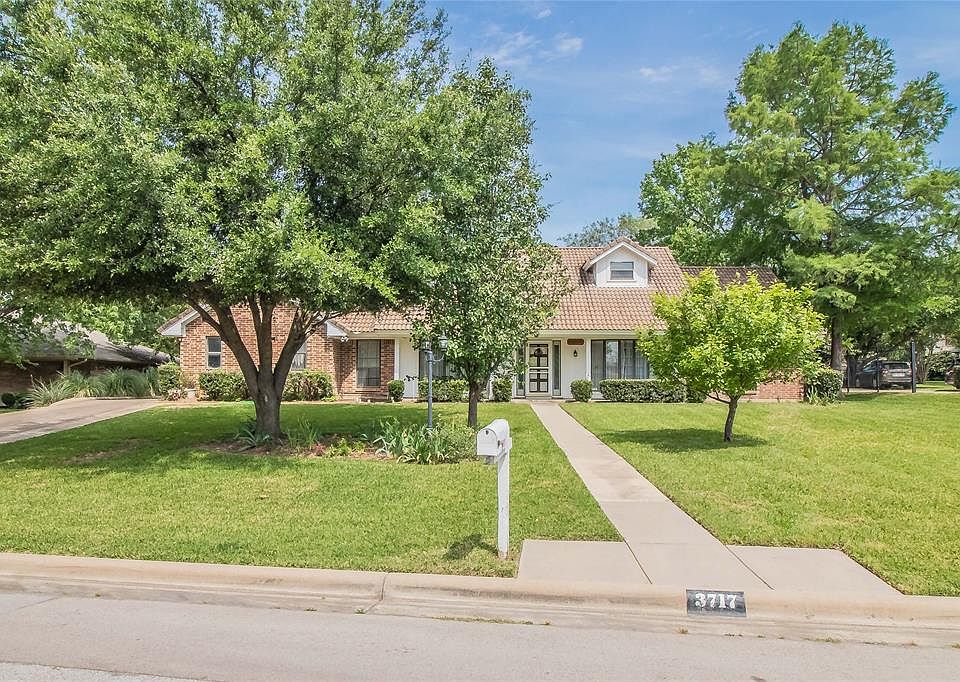 1st image of 3717 Oakbriar Ln