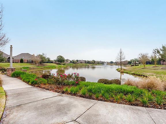 Another view of this pretty lake, with walking trail, right across the street!