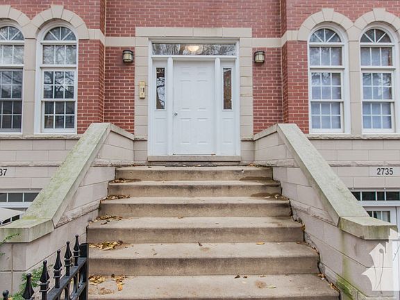 4th image of 2737 N Wayne Ave #1N