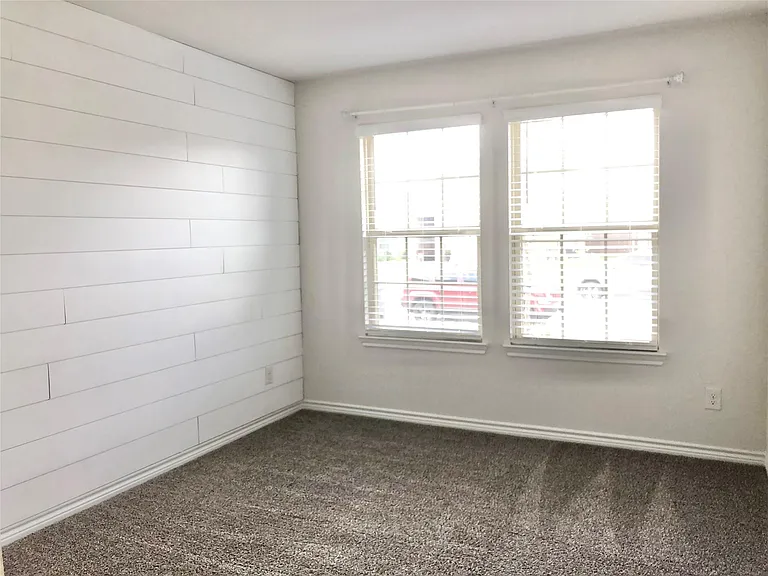 616 Rawhide Way — Photo 21