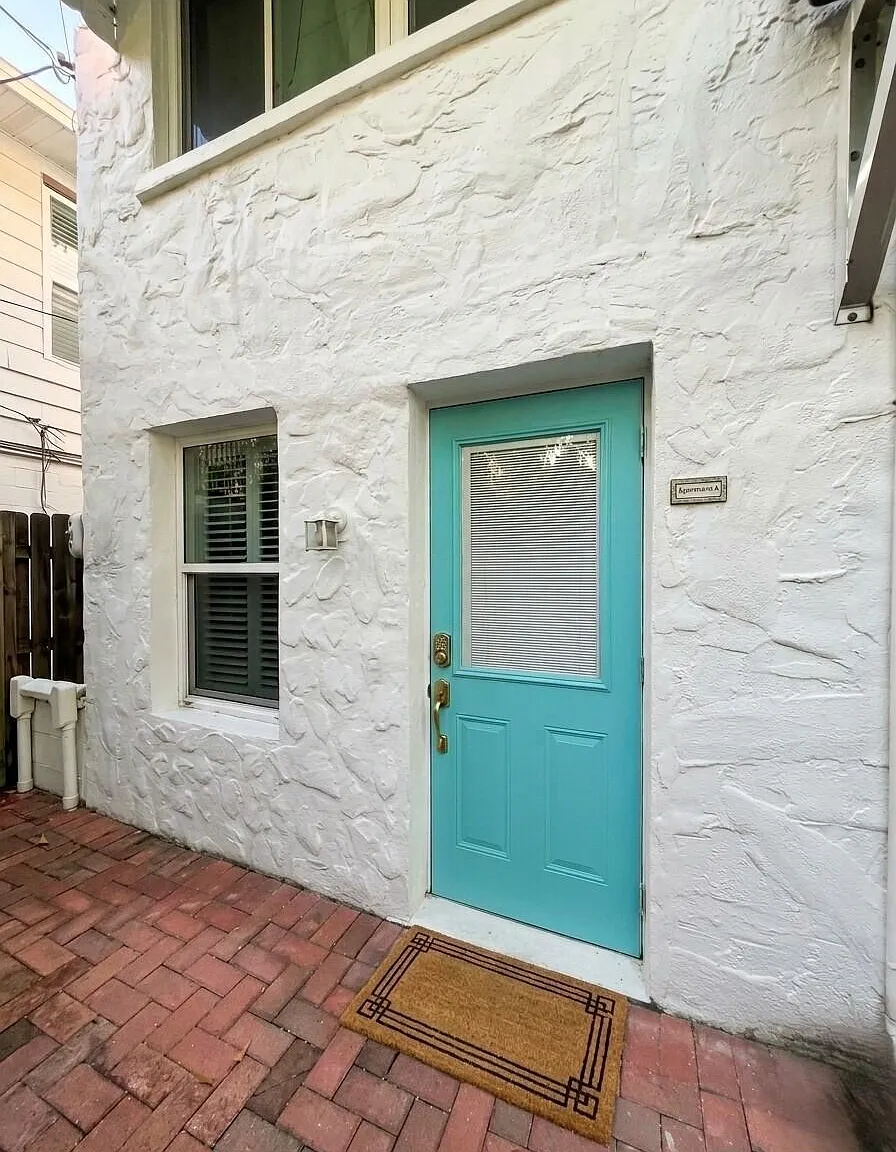 Studio, 1.0 bath, 2963 sqft, $1,350 — Photo 3