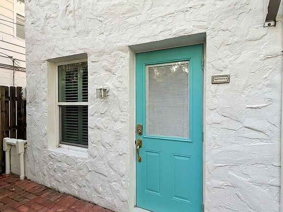 3rd image of 1407 SE 2nd St #C