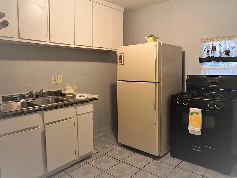 5114 Laura Koppe Rd #A — Photo 10