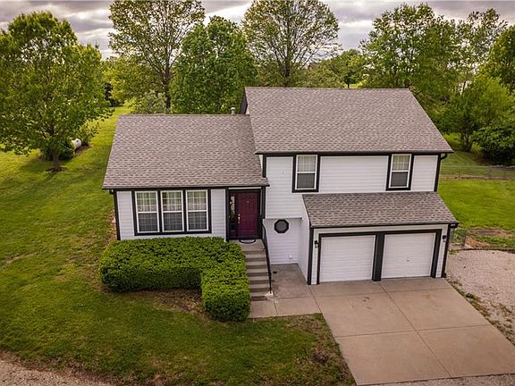 2nd image of 8720 NE 149th St