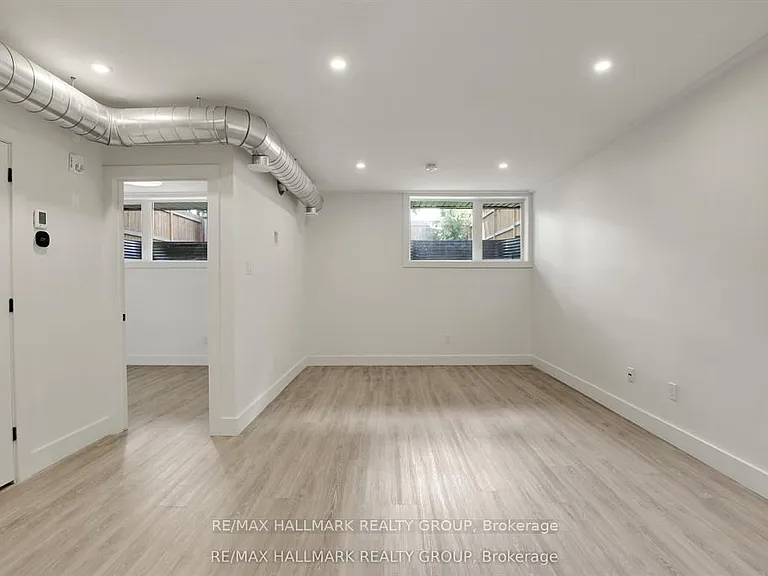 368 Chapel St #7 — Photo 17