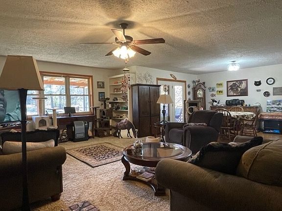 2nd image of 385 Sherman Trl