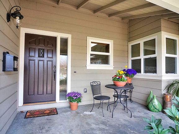 4th image of 2527 Lansford Ave