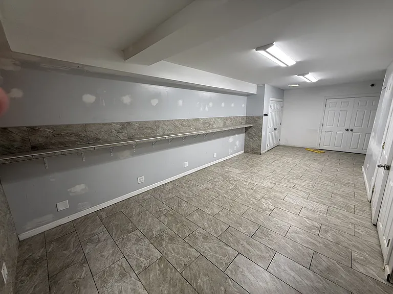 1535 Cecil B Moore Ave — Photo 24