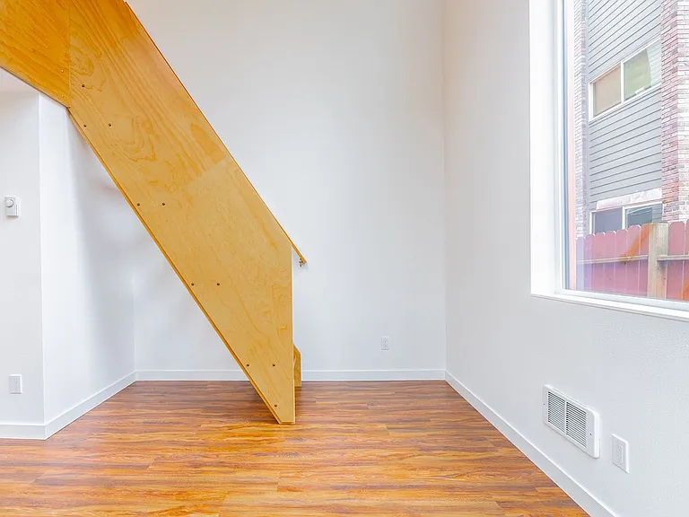 Thomas Street Lofts — Photo 18