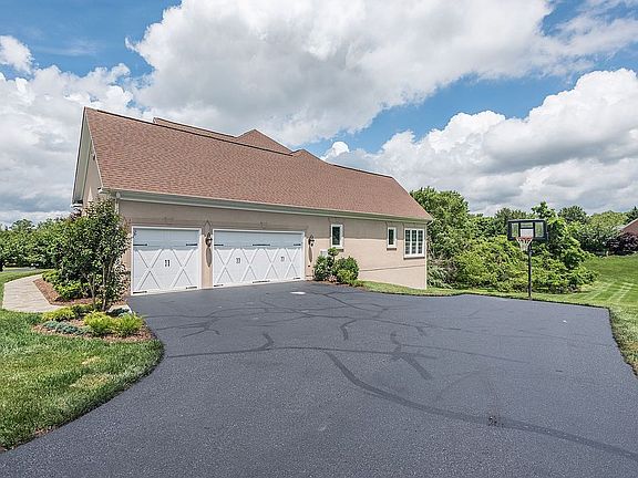 4th image of 11304 Hearth Ct