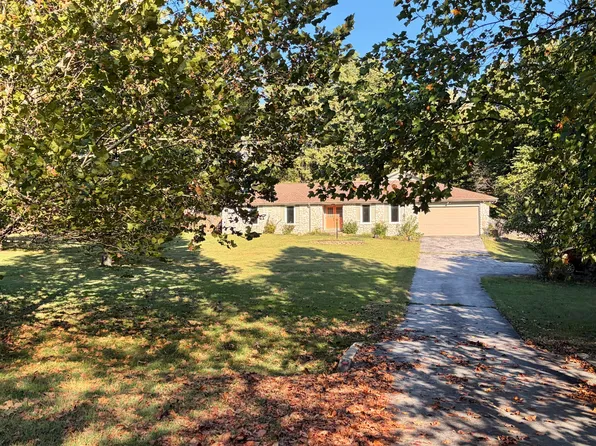 1250 S Farm Road 205, Springfield, MO 65809
