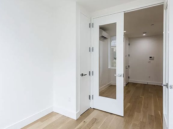 4th image of 87 Montrose Ave APT 3F