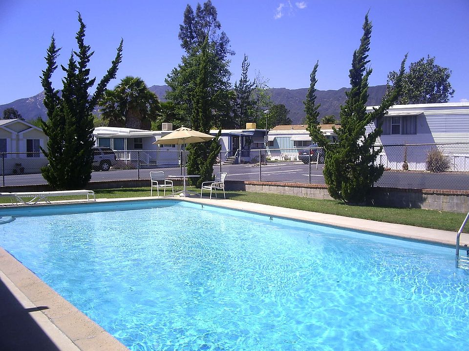 Club House Pool
