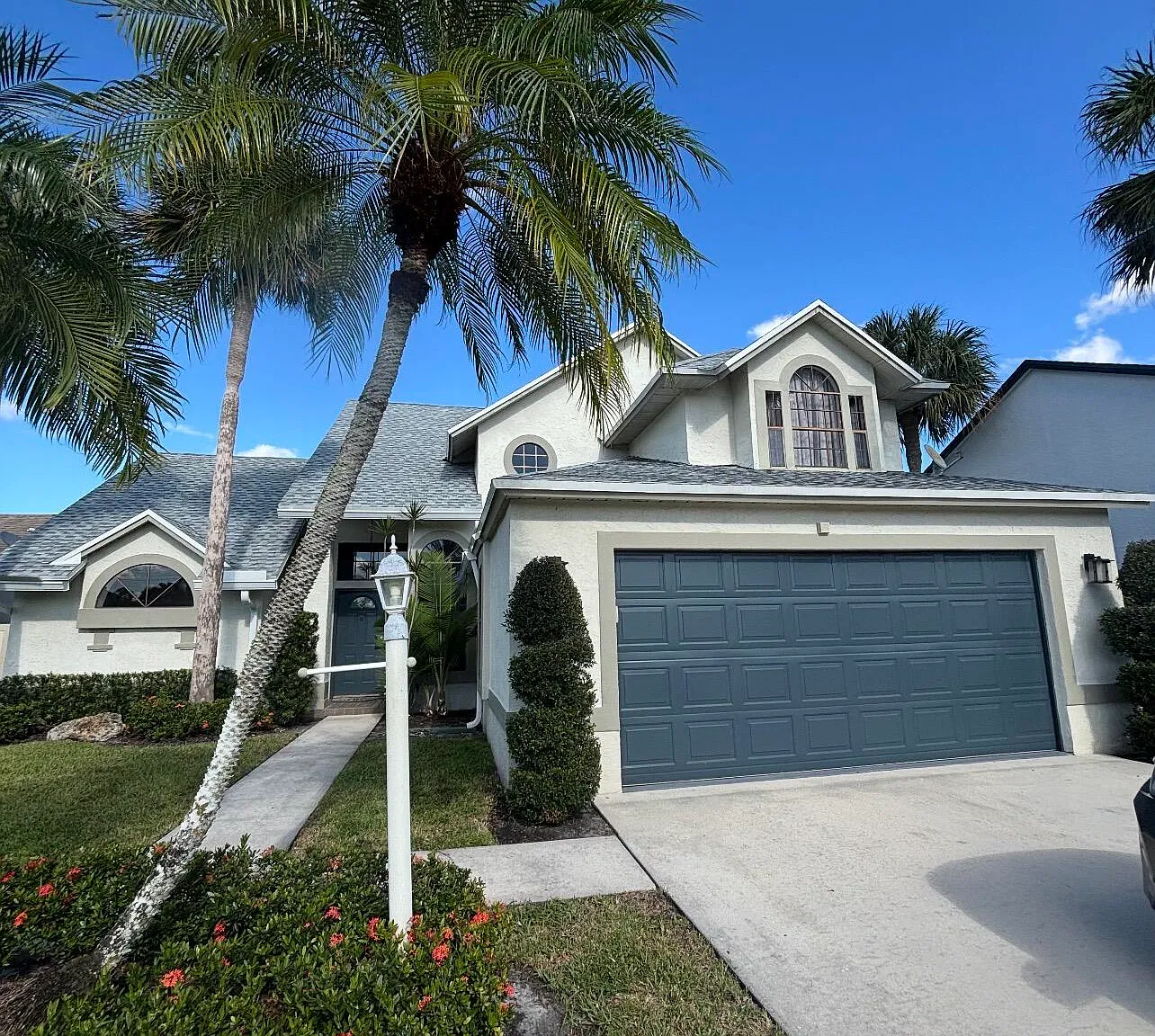 3 bed, 2.5 bath, 1948 sqft, $7,900 — Photo 1