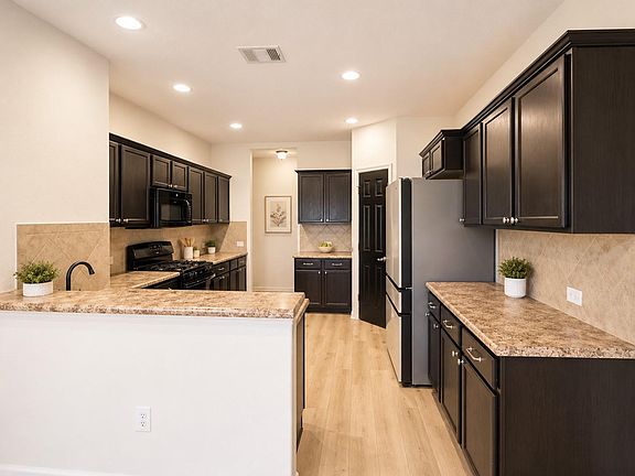 3rd image of 202 Mossberg Ln
