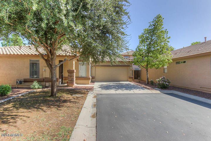 1st image of 2518 E Browning Pl