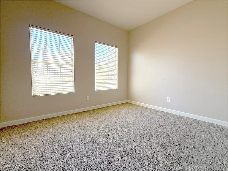 9824 Garamound Ave — Photo 22