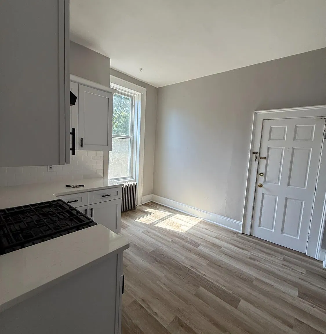 1 bed, 1.0 bath, $1,700 — Photo 2