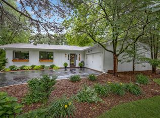 35W739 Park Ln, St Charles, IL 60175