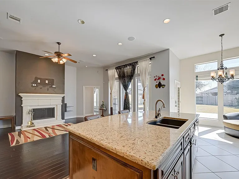 5422 Linden Rose Ln — Photo 17