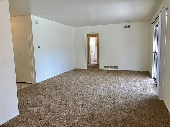 5th image of 4855 Mount Frissell Dr