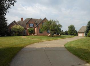 10358 Field Stone Ct, Goodrich, MI 48438
